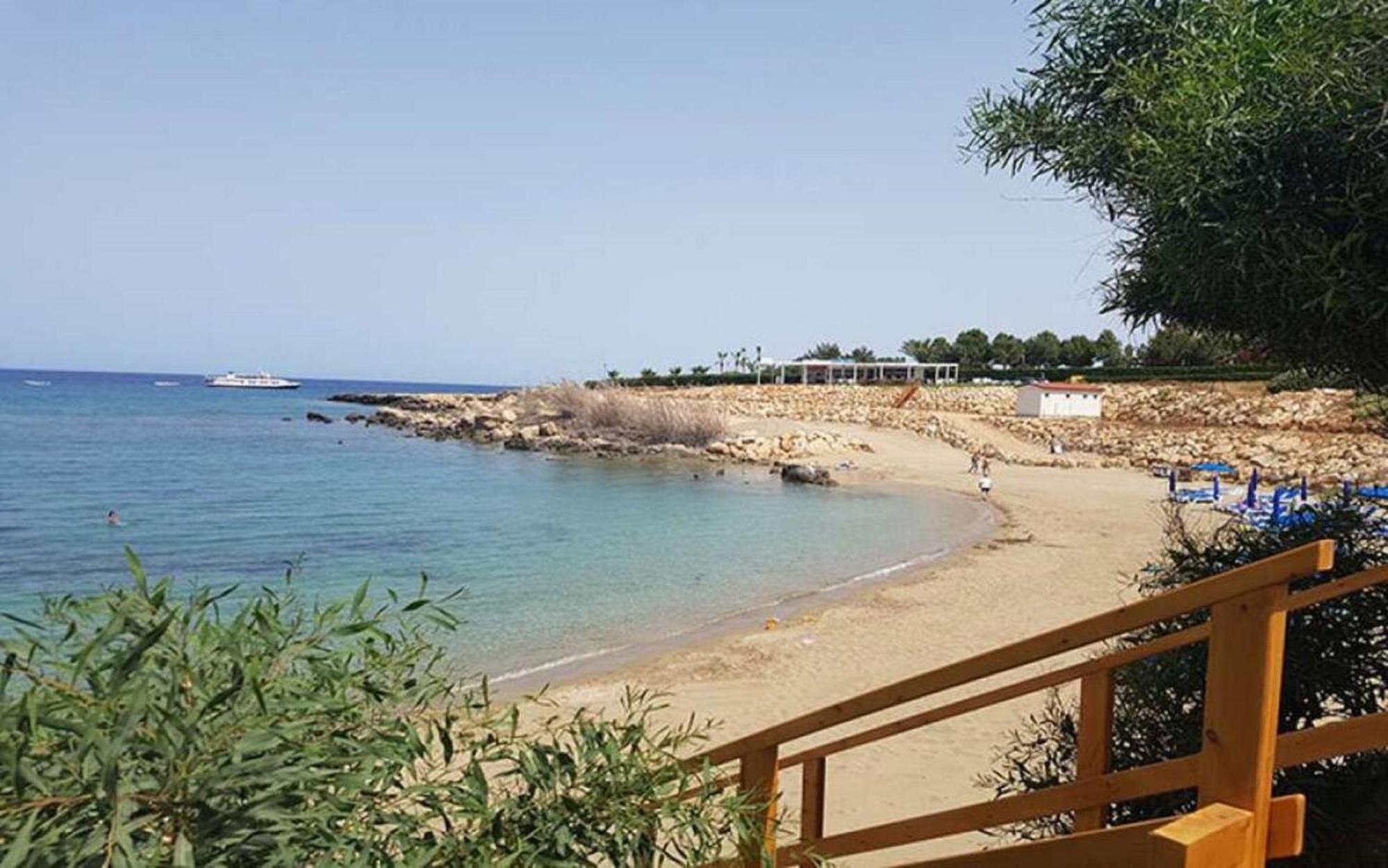 Villa Queen Isabella Protaras Eksteriør billede