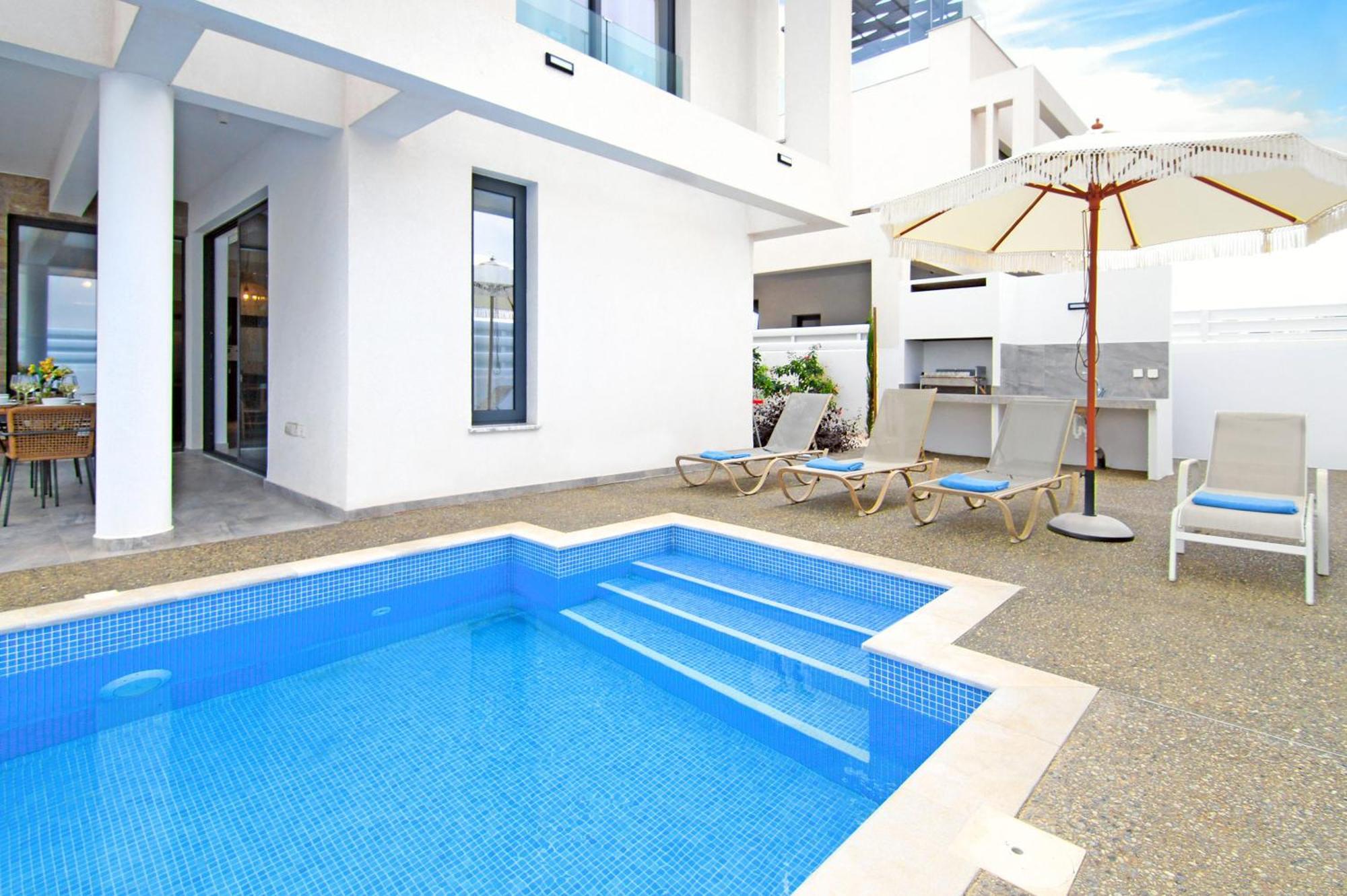 Villa Queen Isabella Protaras Eksteriør billede